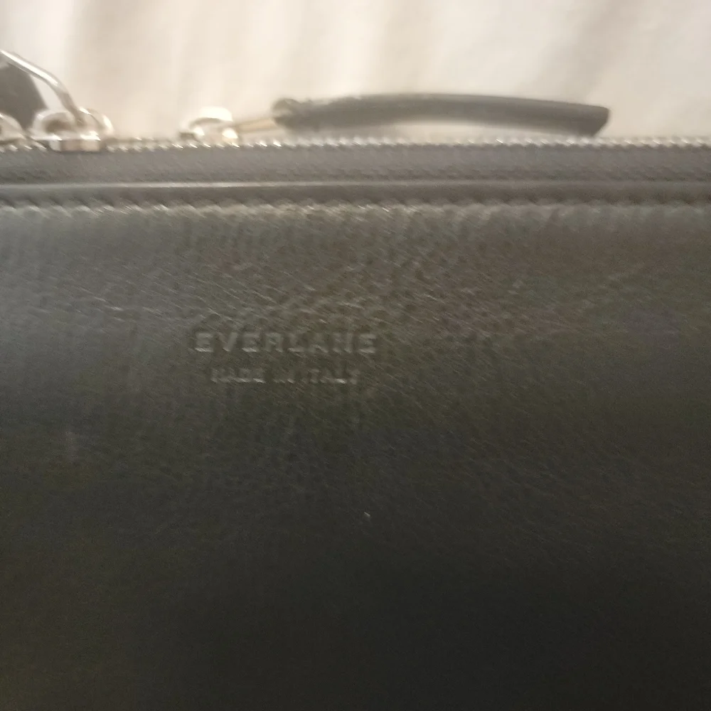 Everlane Black Leather Crossbody - Picture 15 of 15